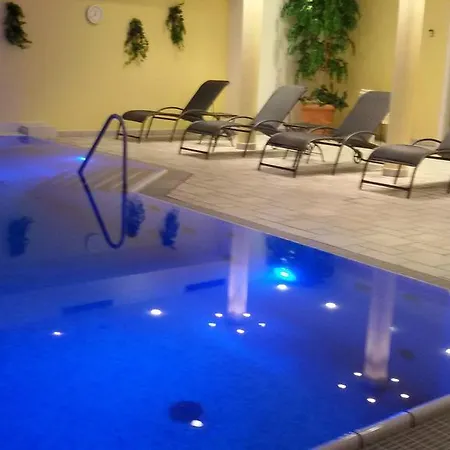 Maximilian Hotel 3*